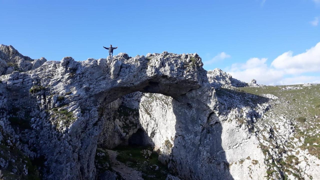 Apartamento Txoko Txikia Apartment Echarri-Aranaz Bagian luar foto