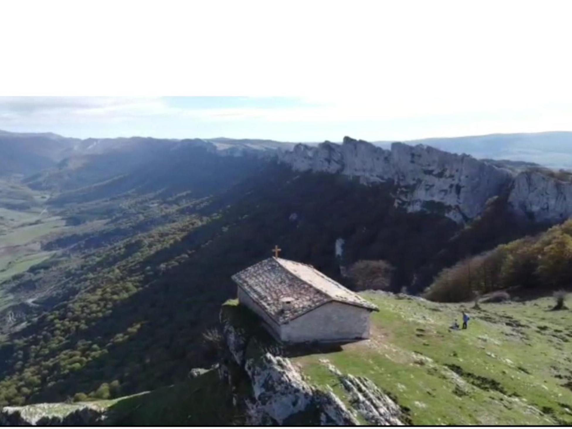 Apartamento Txoko Txikia Apartment Echarri-Aranaz Ruang foto